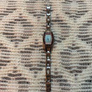 Fossil big tick watch lips animation